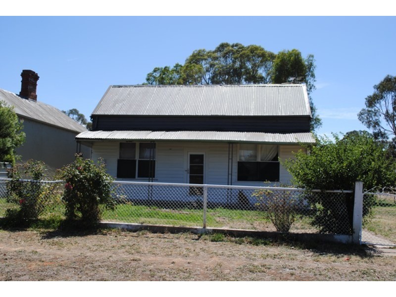 28 Broadway, Dunolly VIC 3472