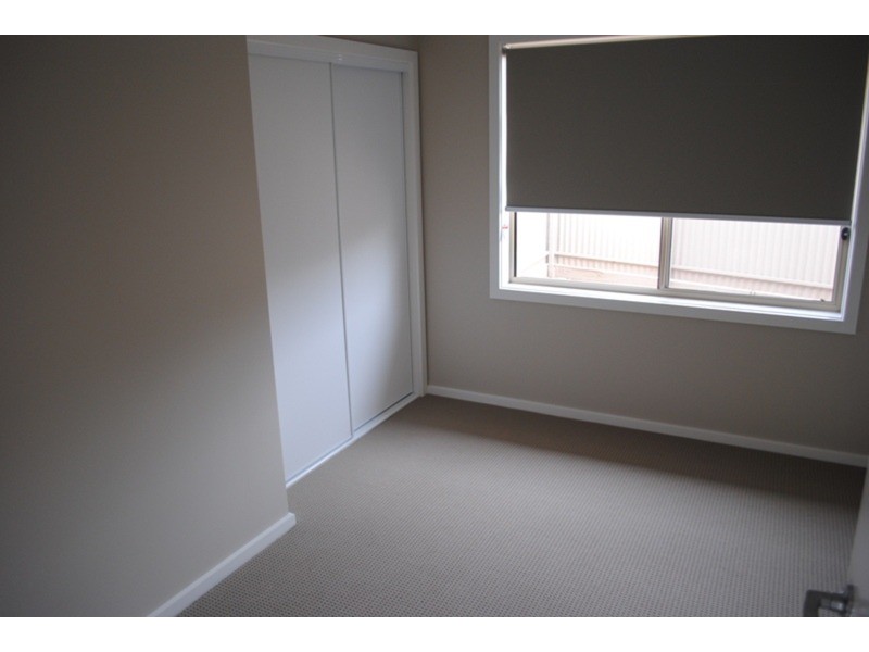 2/27 Higham  Street, Maryborough VIC 3465