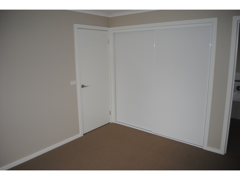 2/27 Higham  Street, Maryborough VIC 3465