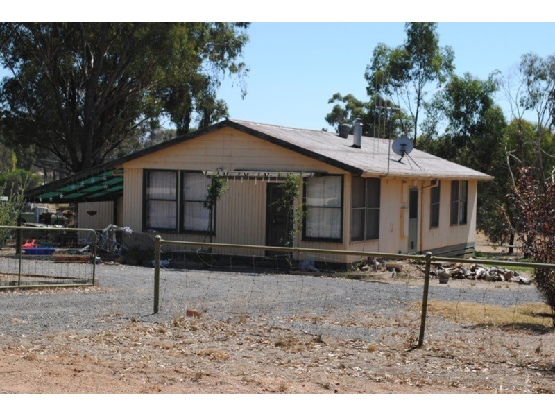 33 Flagstaff  Lane, Maryborough VIC 3465