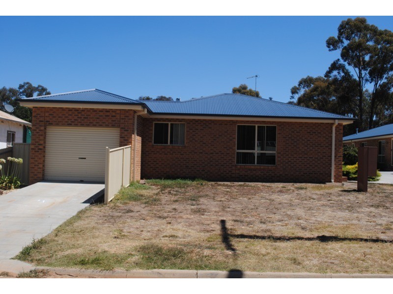 1/6 Brown Street, Maryborough VIC 3465