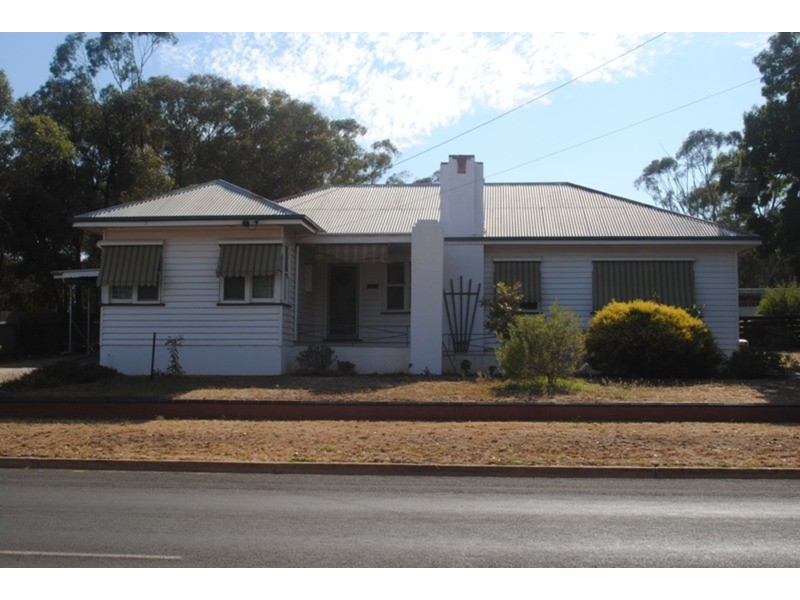 109 Majorca Road, Maryborough VIC 3465