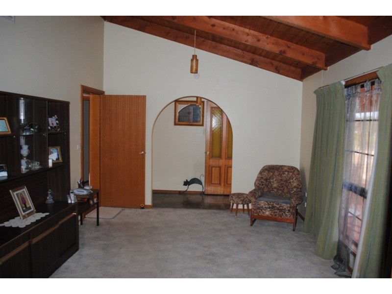 9 George Cook  Drive, Maryborough VIC 3465