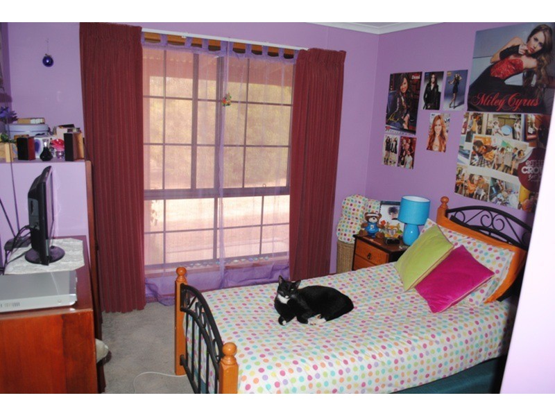 9 George Cook  Drive, Maryborough VIC 3465