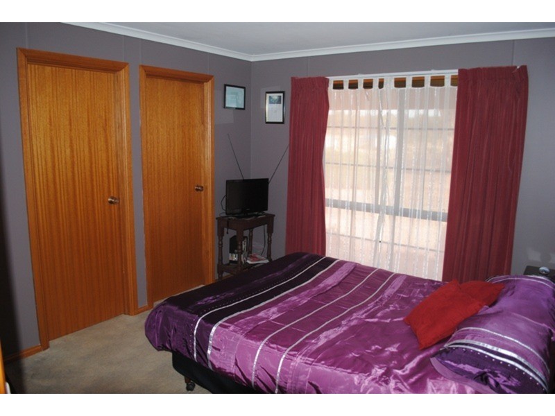 9 George Cook  Drive, Maryborough VIC 3465