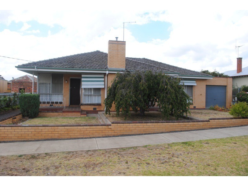 12 Campbell Street, Maryborough VIC 3465