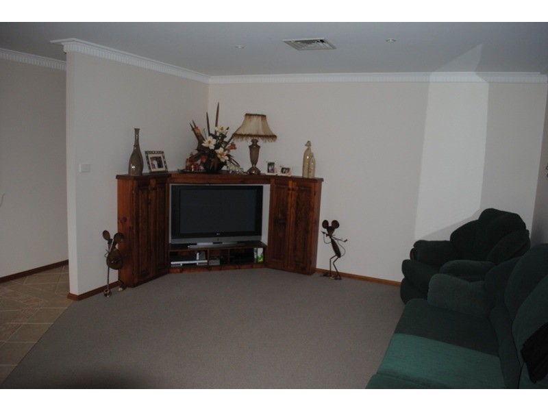 6 Collins Court, Maryborough VIC 3465