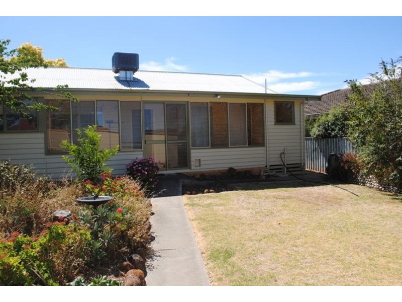 2 Arthur  Avenue, Maryborough VIC 3465