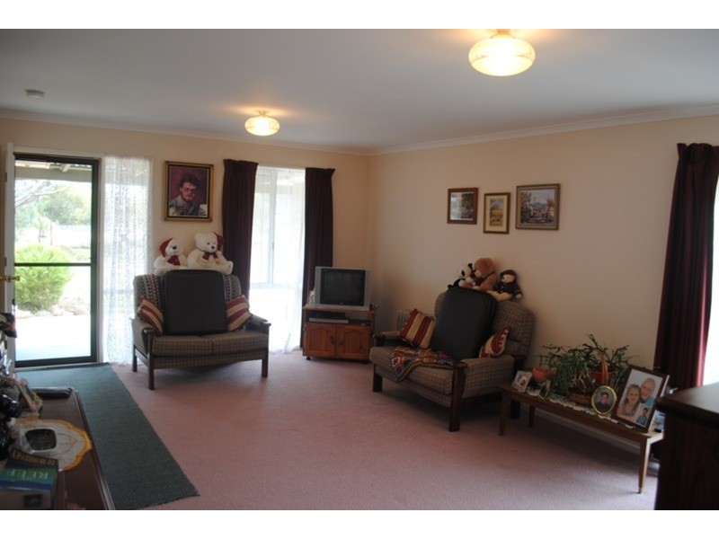 1 Collins  Court, Maryborough VIC 3465