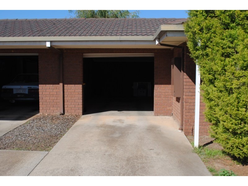 1/112 Park Road, Maryborough VIC 3465