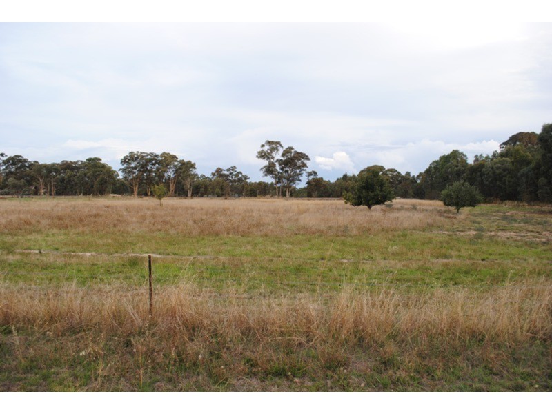 6 Churchill Court, Maryborough VIC 3465