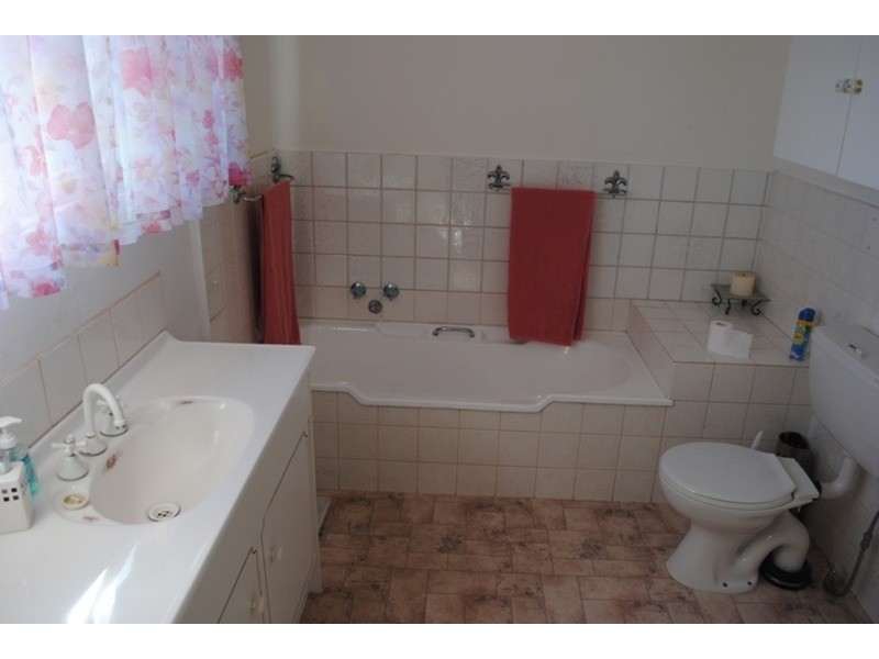 3 Laidlaw Street, Maryborough VIC 3465