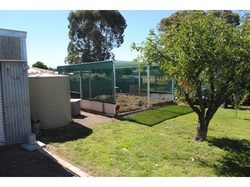 24 Tweedale  Street, Dunolly VIC 3472