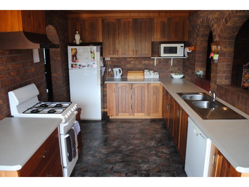 12 Ironbark Drive, Maryborough VIC 3465