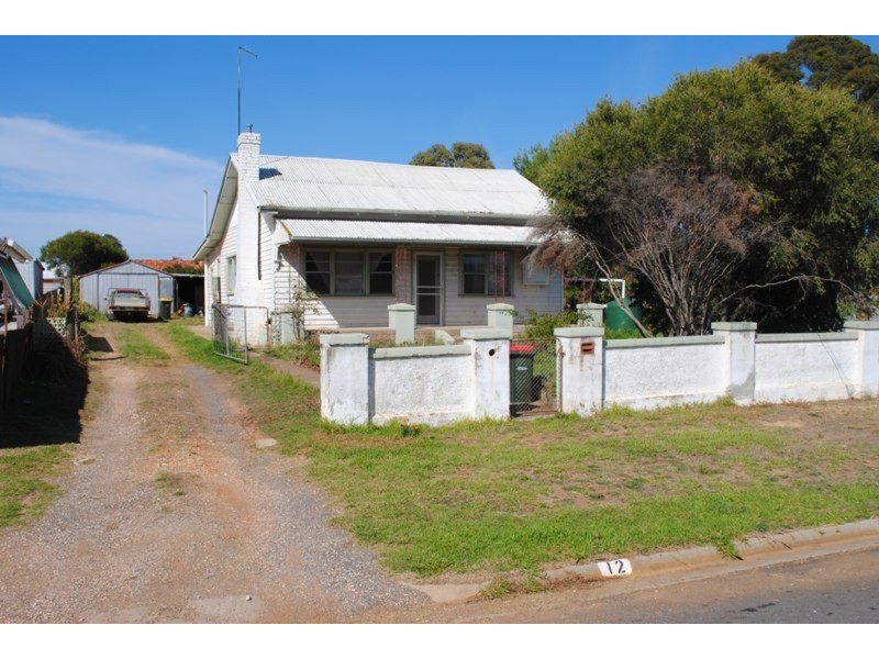 12 Casey  Street, Maryborough VIC 3465