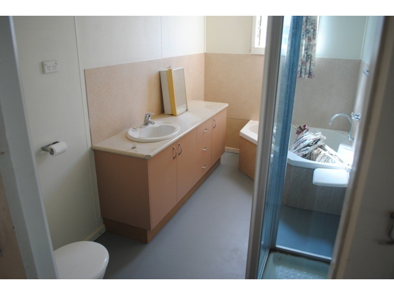 12 Casey  Street, Maryborough VIC 3465