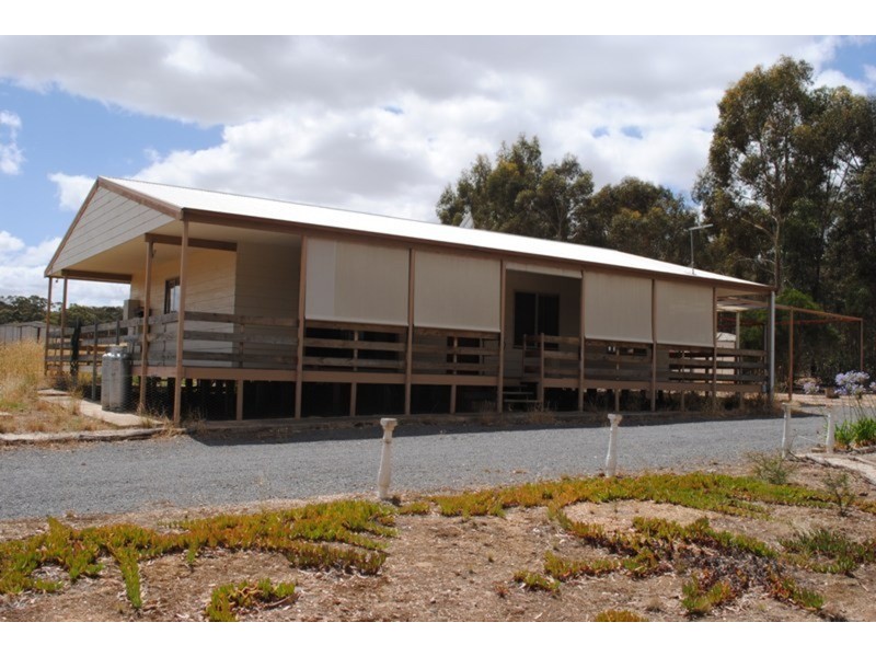 35 and 85 Nesbet Road, Majorca VIC 3465