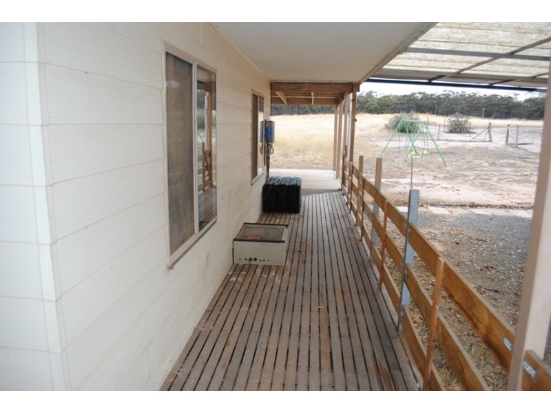 35 and 85 Nesbet Road, Majorca VIC 3465