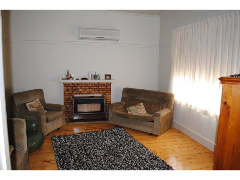 17 Peel Street, Maryborough VIC 3465