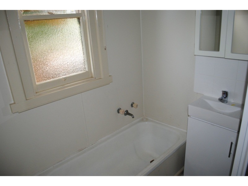 17 Peel Street, Maryborough VIC 3465