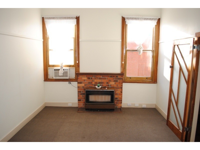 8  Sutton  Road, Maryborough VIC 3465