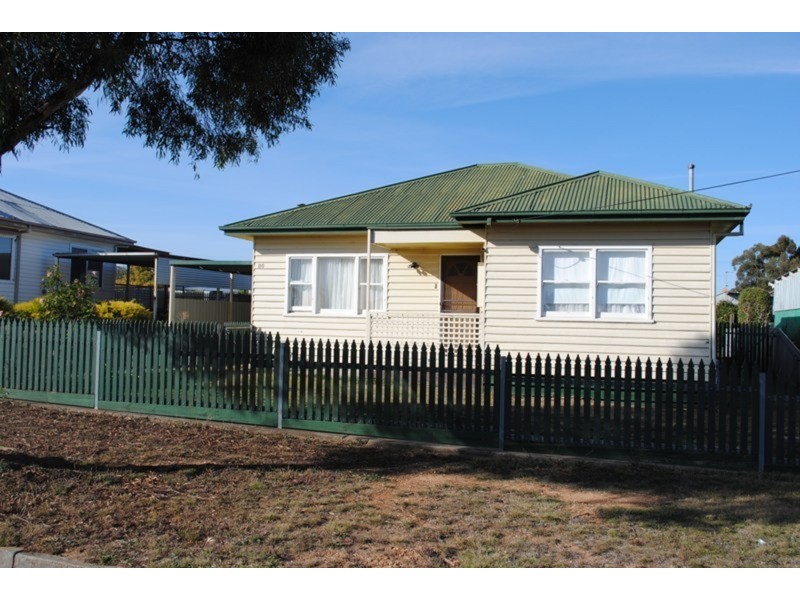 110 Loch Street, Maryborough VIC 3465