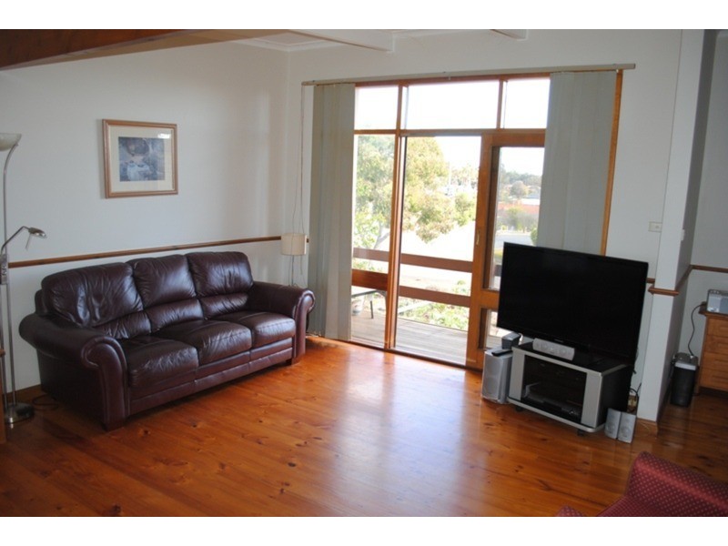 54 Laidman Street, Maryborough VIC 3465