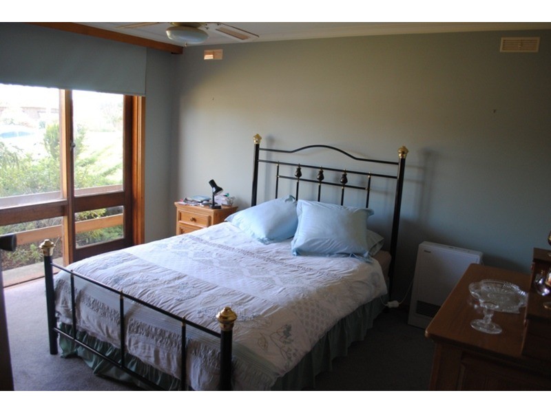 54 Laidman Street, Maryborough VIC 3465