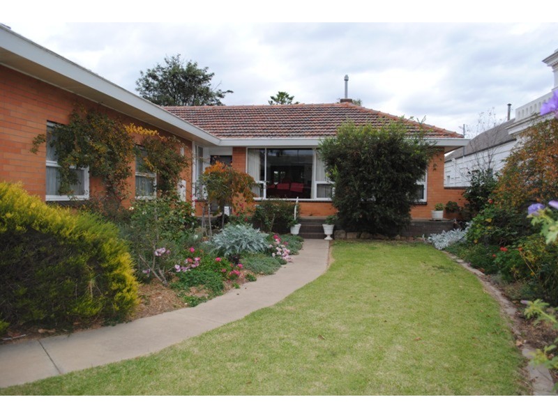 39 Raglan Street, Maryborough VIC 3465