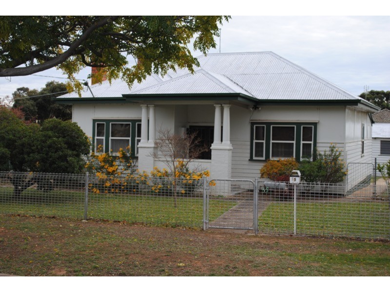 35 Goldsmith Street, Maryborough VIC 3465