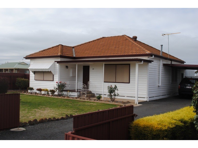 24 Grice Street, Carisbrook VIC 3464
