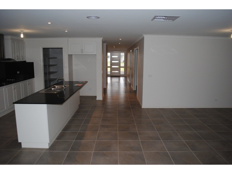 27 Grice Street, Maryborough VIC 3465