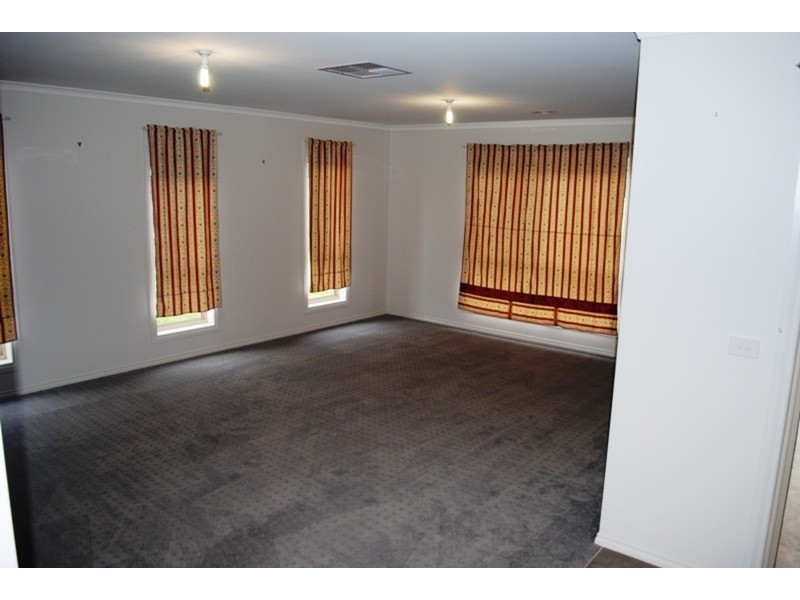 27 Grice Street, Maryborough VIC 3465