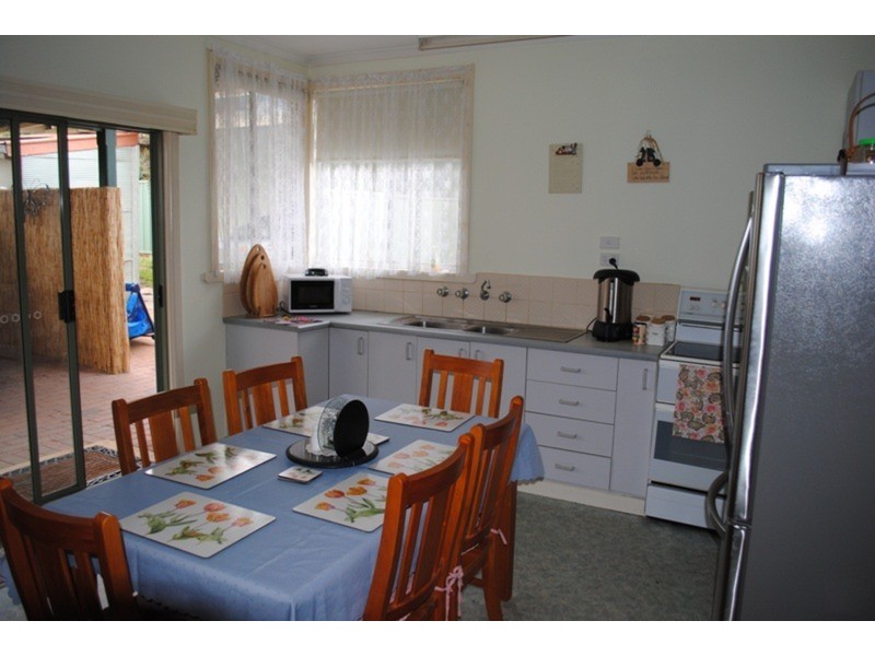 78 High Street, Avoca VIC 3467