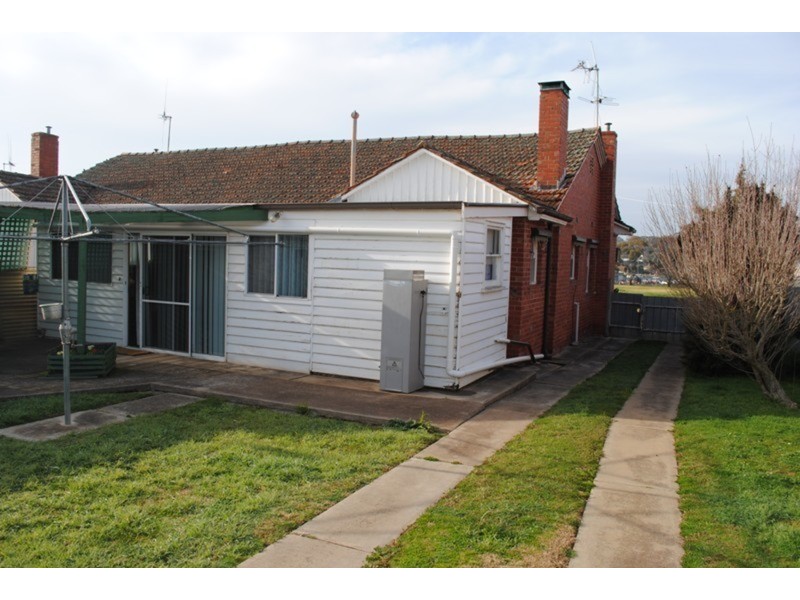 1 Frost Avenue, Maryborough VIC 3465