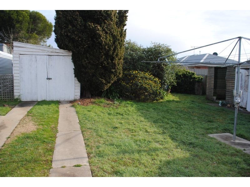 1 Frost Avenue, Maryborough VIC 3465