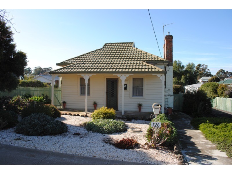 126 Gillies Street, Maryborough VIC 3465