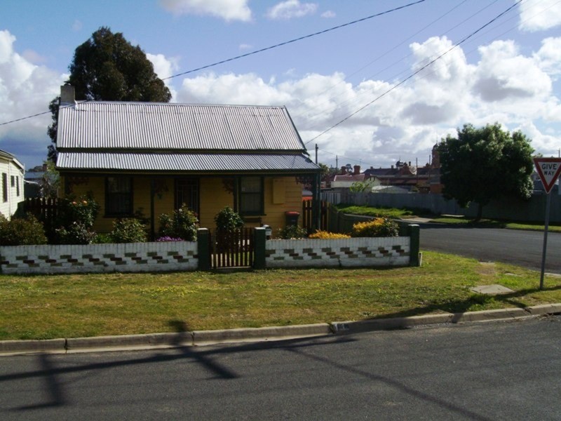 14 Argyle Road, Maryborough VIC 3465