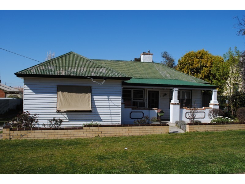 18 Barkly Street, Maryborough VIC 3465