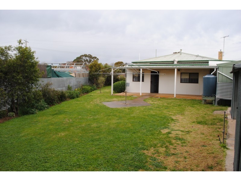 121 Clarendon Street, Maryborough VIC 3465
