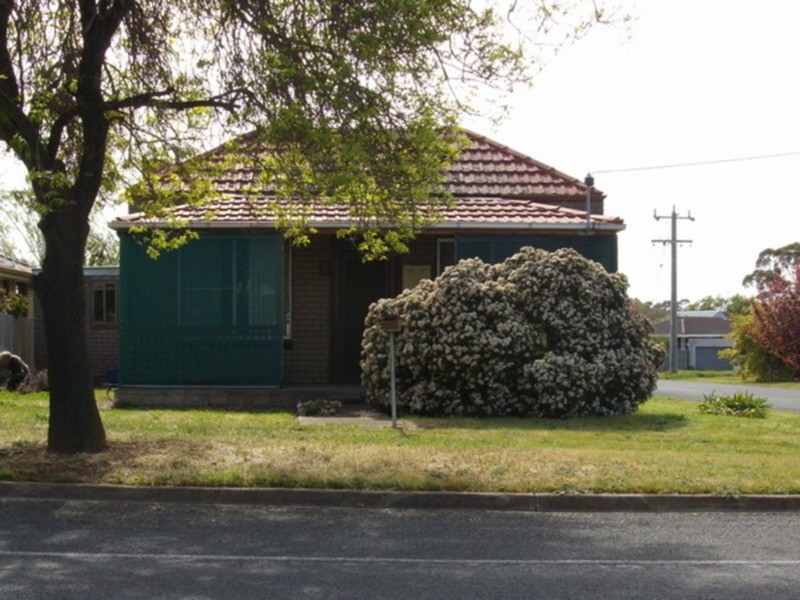 6  Dundas  Road, Maryborough VIC 3465