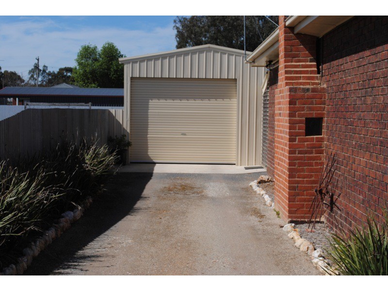 36 Powlett Street, Carisbrook VIC 3464