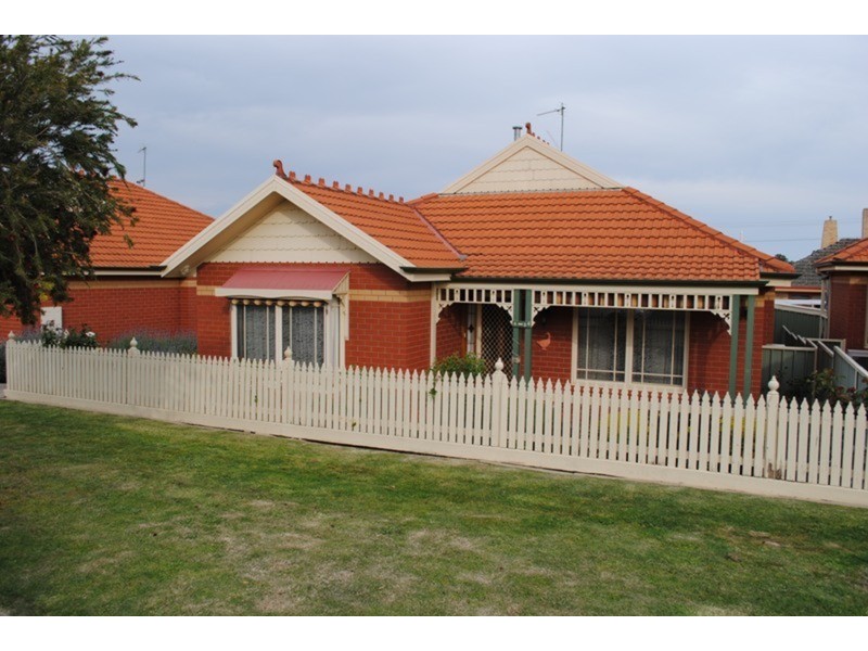 4/26 Clarendon Street, Maryborough VIC 3465