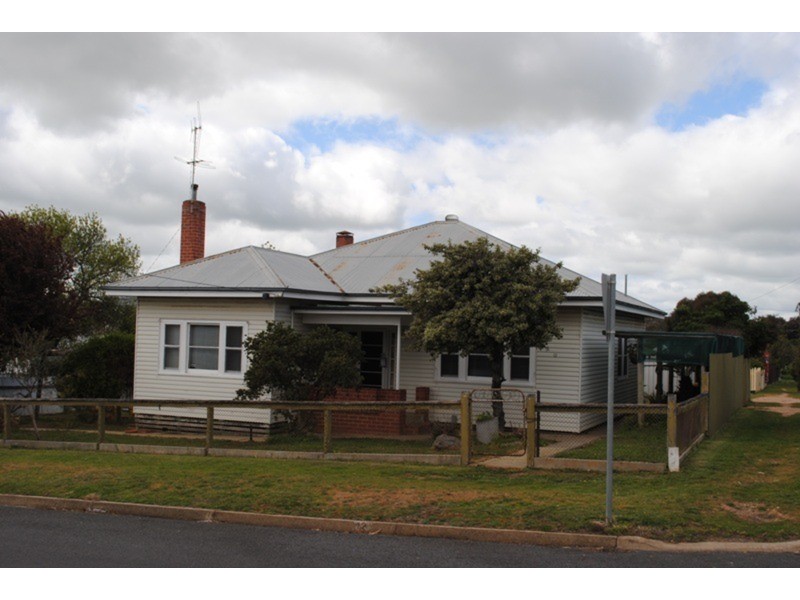12 Victoria Street, Maryborough VIC 3465