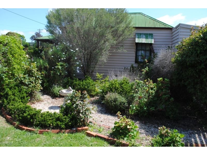 8 Kars Street, Maryborough VIC 3465