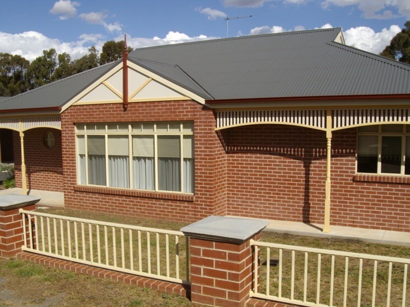 Unit 2/188-190 Gladstone Street, Maryborough VIC 3465