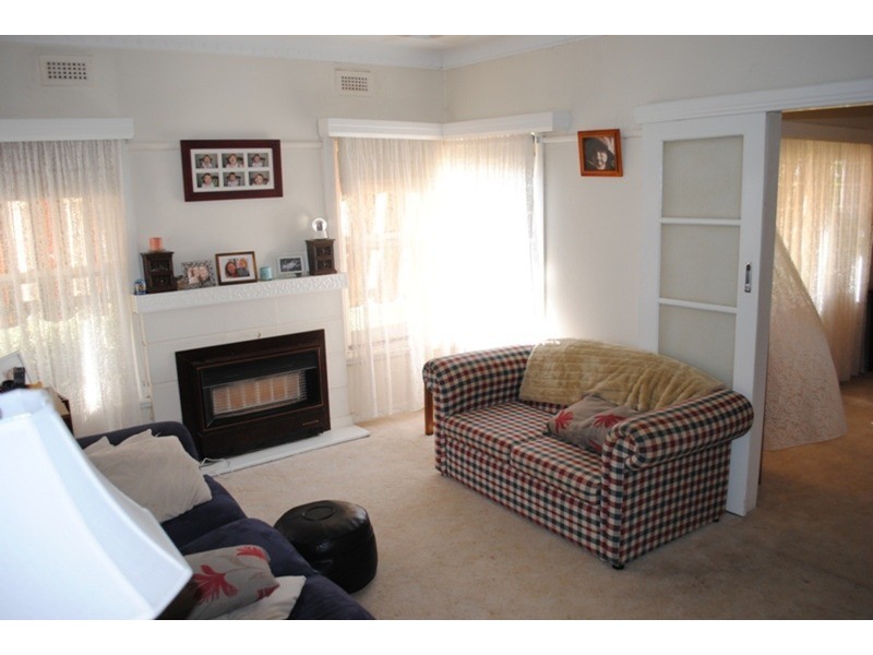 12 Laidlaw Street, Maryborough VIC 3465