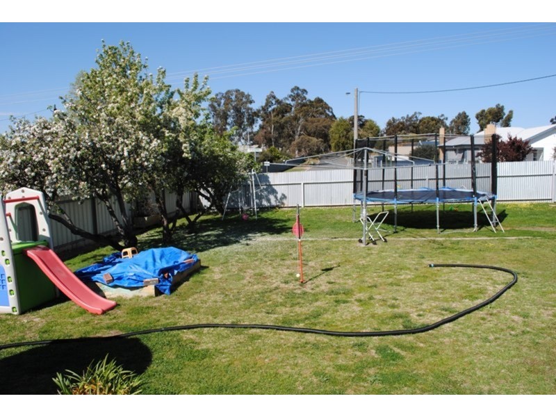 12 Laidlaw Street, Maryborough VIC 3465