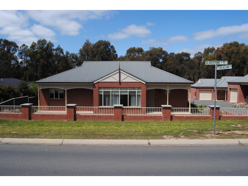 Unit 2/188-190 Gladstone Street, Maryborough VIC 3465