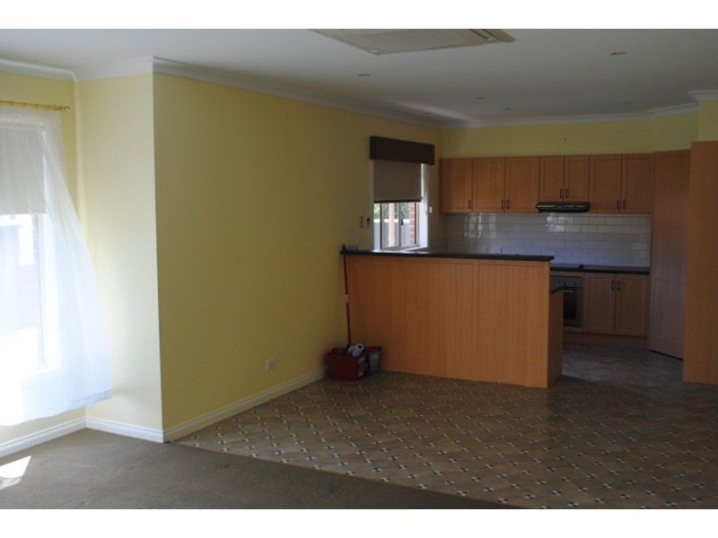 Unit 2/188-190 Gladstone Street, Maryborough VIC 3465